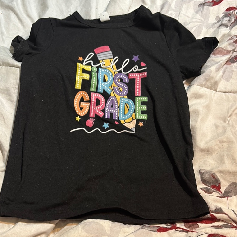 SHEIN Black shirt Sleeve First Grade Tee